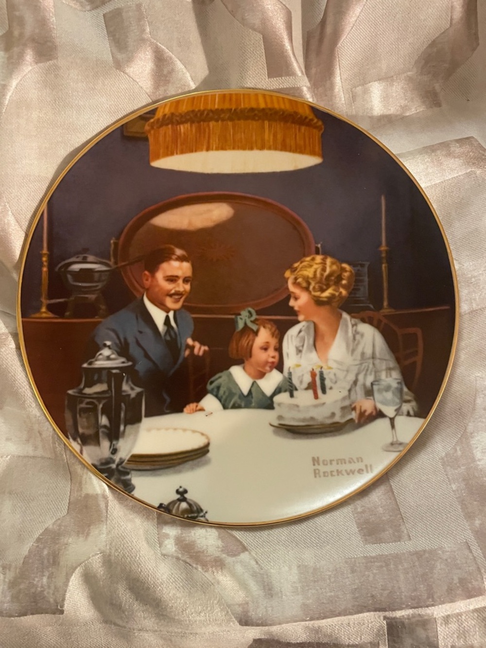 Norman Rockwell vintage Knowles Family Collector Plate 10078D light campaign